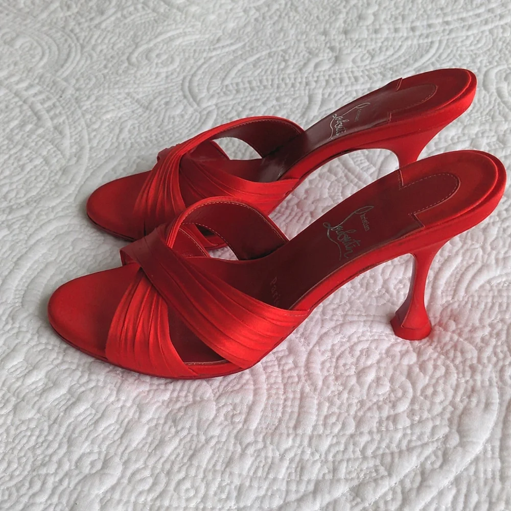 Christian Louboutin Nicol Back Open Toe Mules - Picture 4 of 11